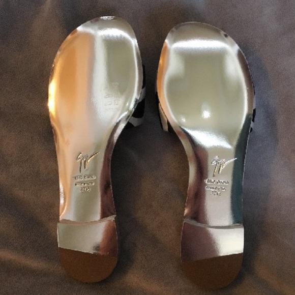 BRAND NEW!! Giuseppe Zanotti - Roll 10 Zebra US 7.5 | IT 37.5 (NIB) - Picture 6 of 6